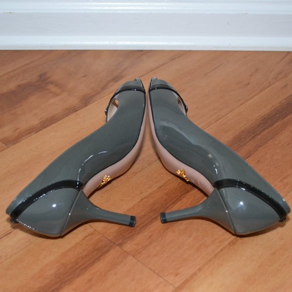 Prada Calzature Donna Patent leather Nebbia Gray Peep Toe Pumps Italy - Picture 6 of 15